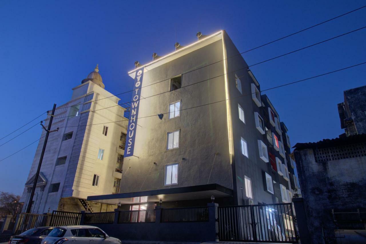 Townhouse Oak Kopar Khairane Navi Mumbai Formerly Ivy Hotel Exteriér fotografie