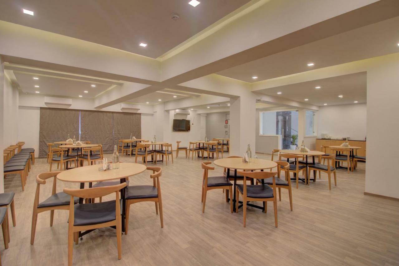 Townhouse Oak Kopar Khairane Navi Mumbai Formerly Ivy Hotel Exteriér fotografie